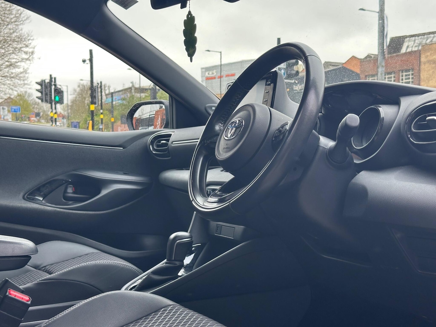 Used Toyota Yaris 2022 for sale - 78184242: Photo 25