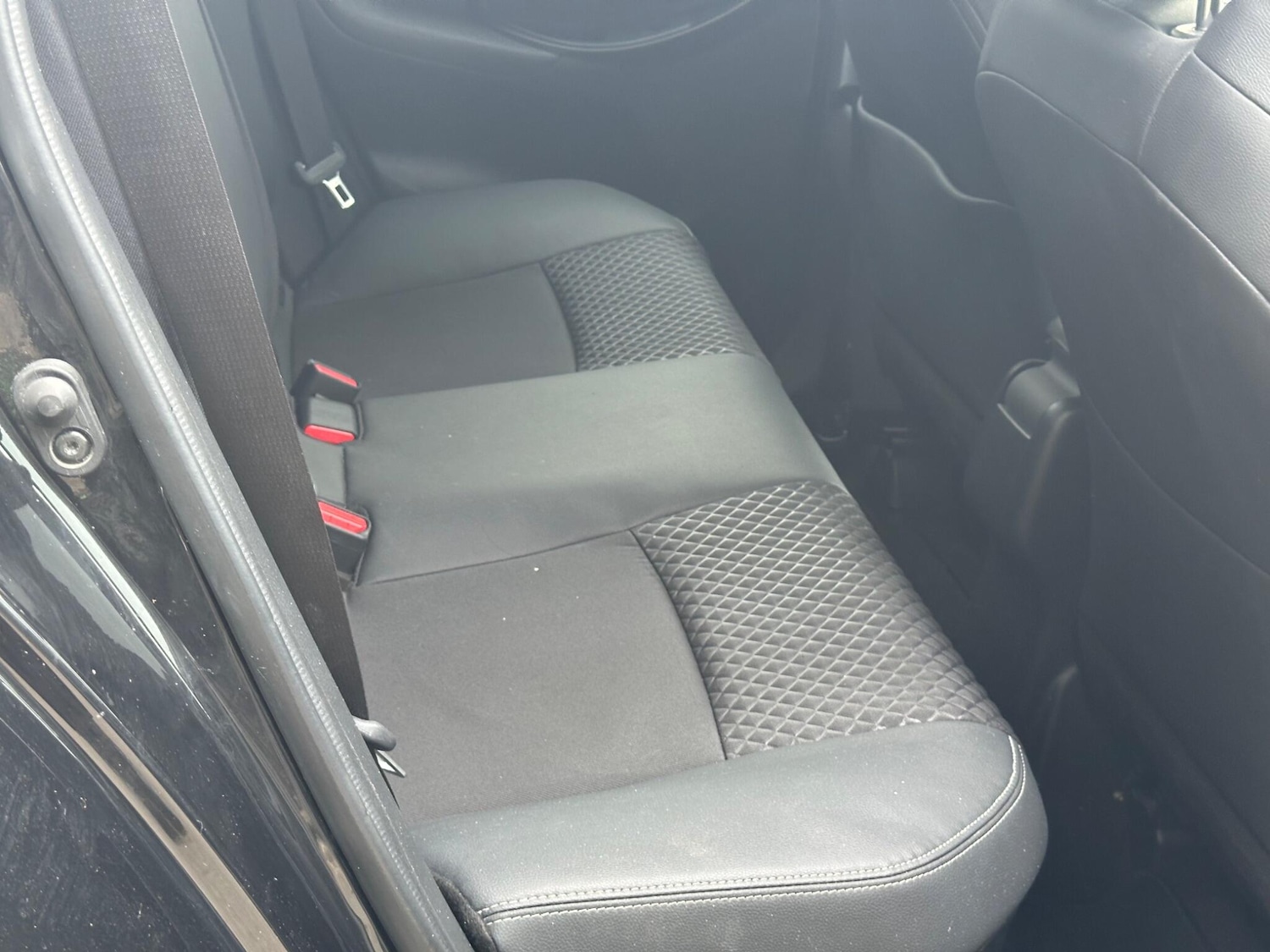 Used Toyota Yaris 2022 for sale - 78184242: Photo 26