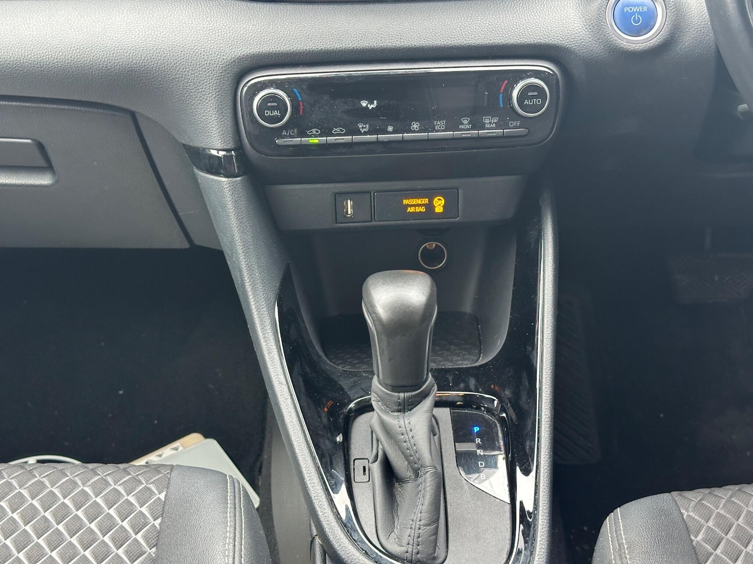 Used Toyota Yaris 2022 for sale - 78184242: Photo 30