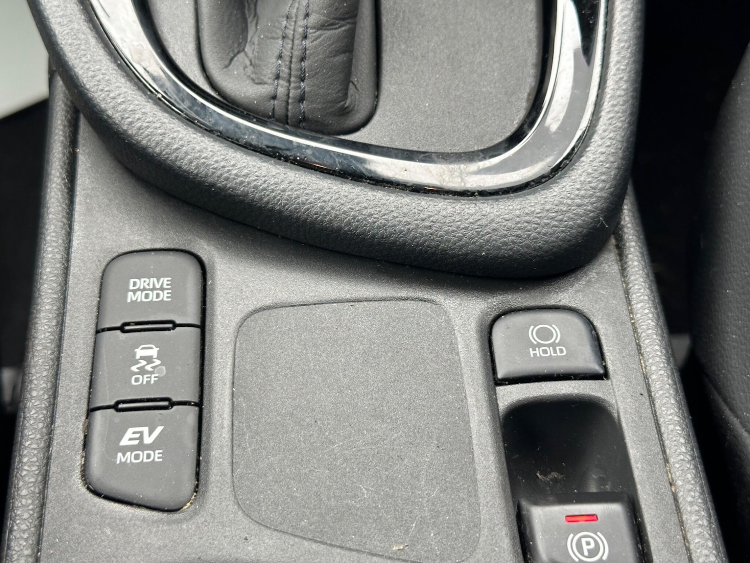 Used Toyota Yaris 2022 for sale - 78184242: Photo 32