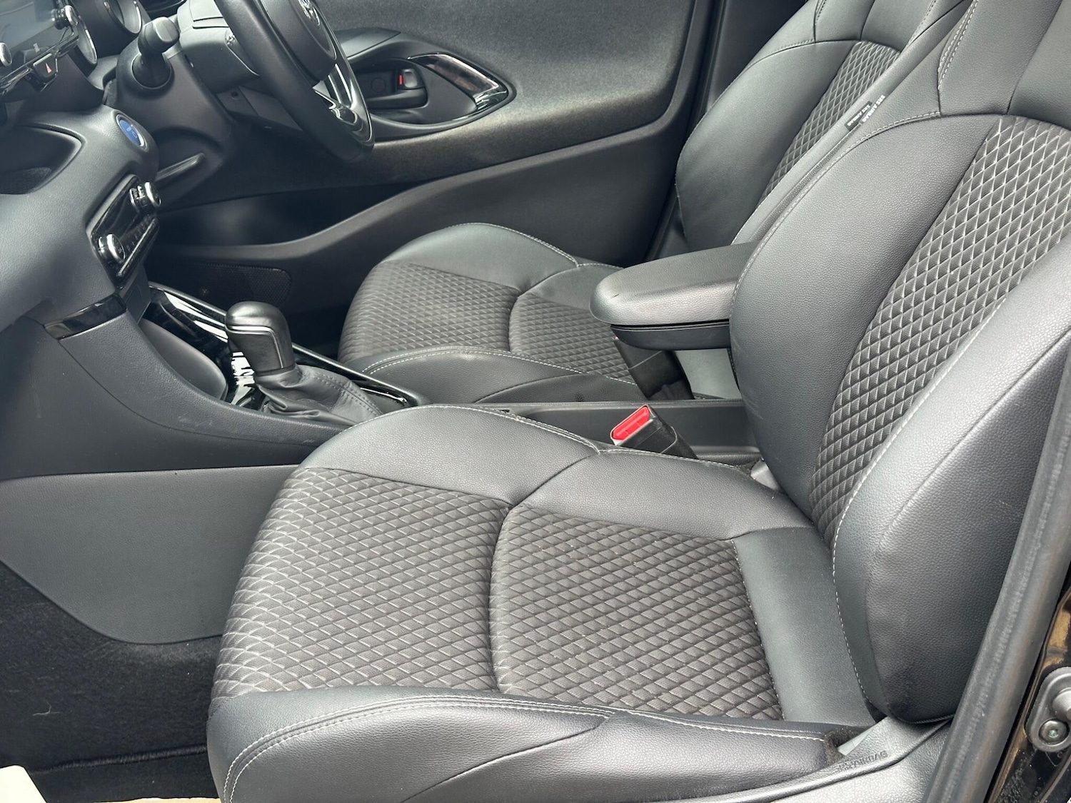 Used Toyota Yaris 2022 for sale - 78184242: Photo 9