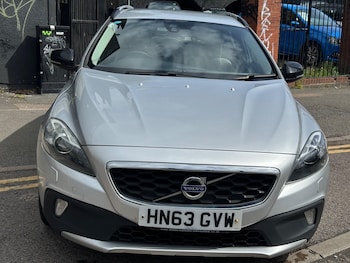 Used Volvo V40 2013 for sale - 78307202: Photo