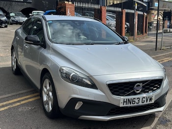 Used Volvo V40 2013 for sale - 78307202: Photo