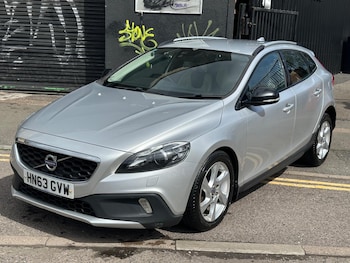 Used Volvo V40 2013 for sale - 78307202: Photo
