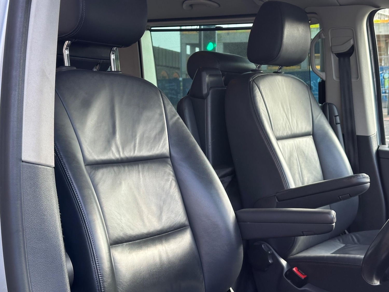 Used Volkswagen Caravelle for sale - 78101407: Photo 30