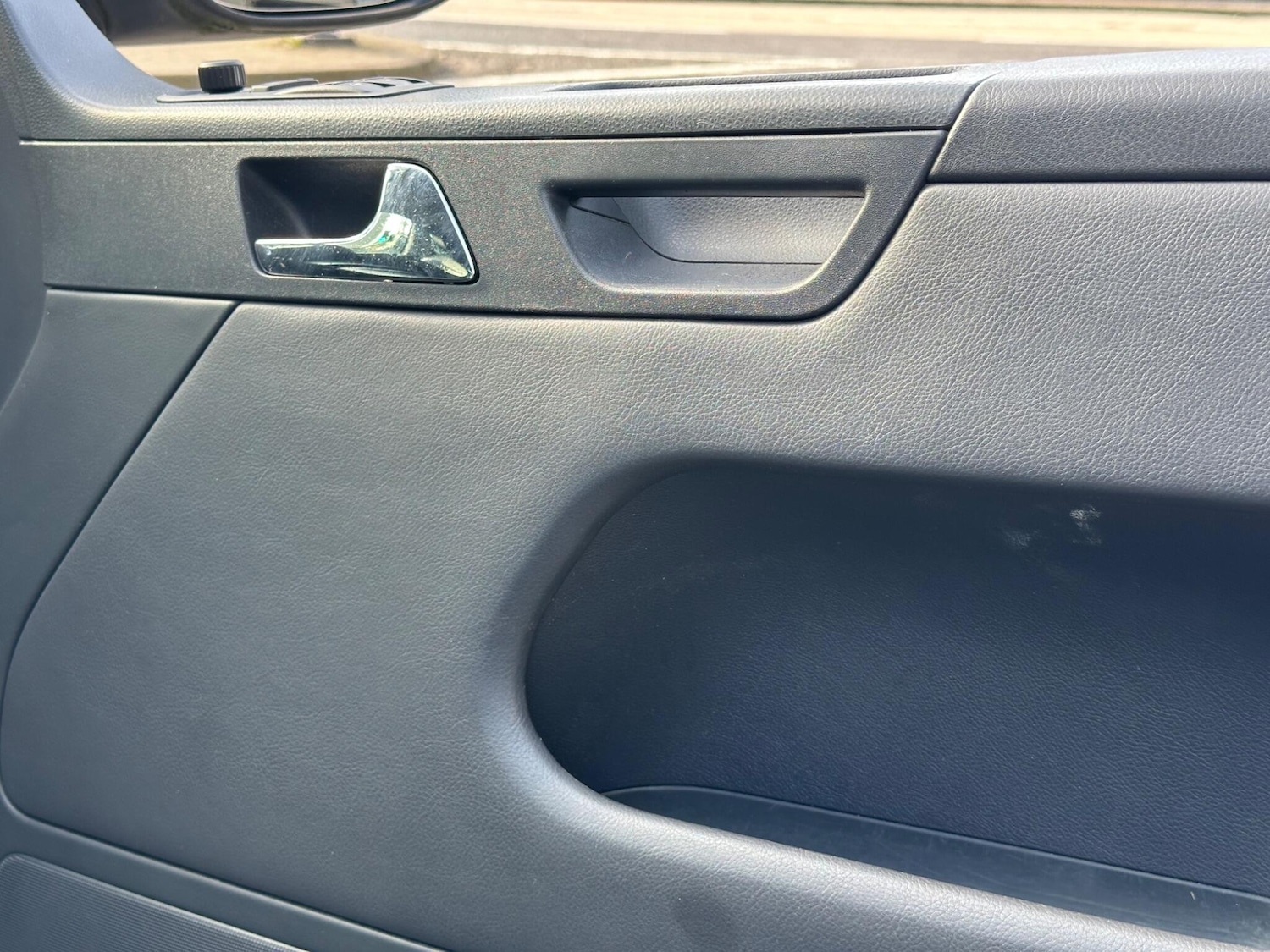 Used Volkswagen Caravelle for sale - 78101407: Photo 34