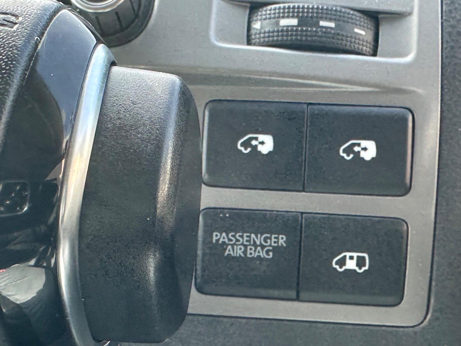 Used Volkswagen Caravelle for sale - 78101407: Photo 42