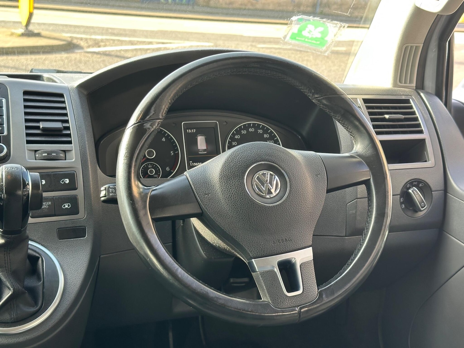 Used Volkswagen Caravelle for sale - 78101407: Photo 43