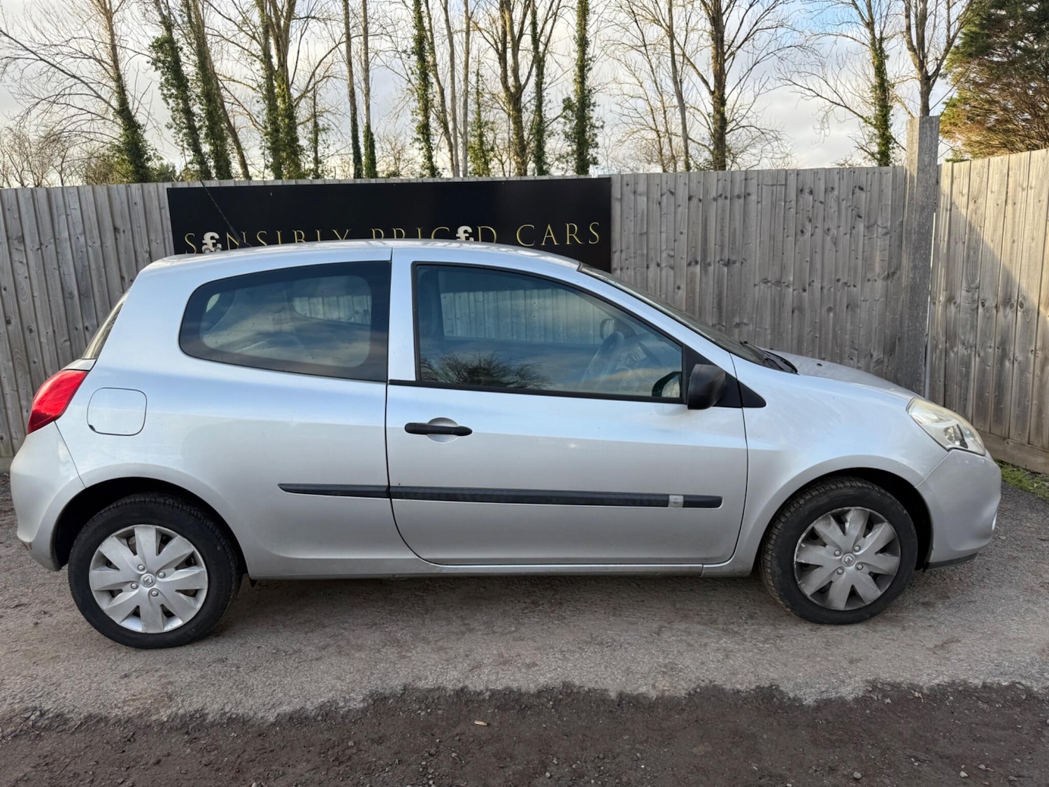 Used Renault Clio 2009 for sale - 77057429: Photo 7