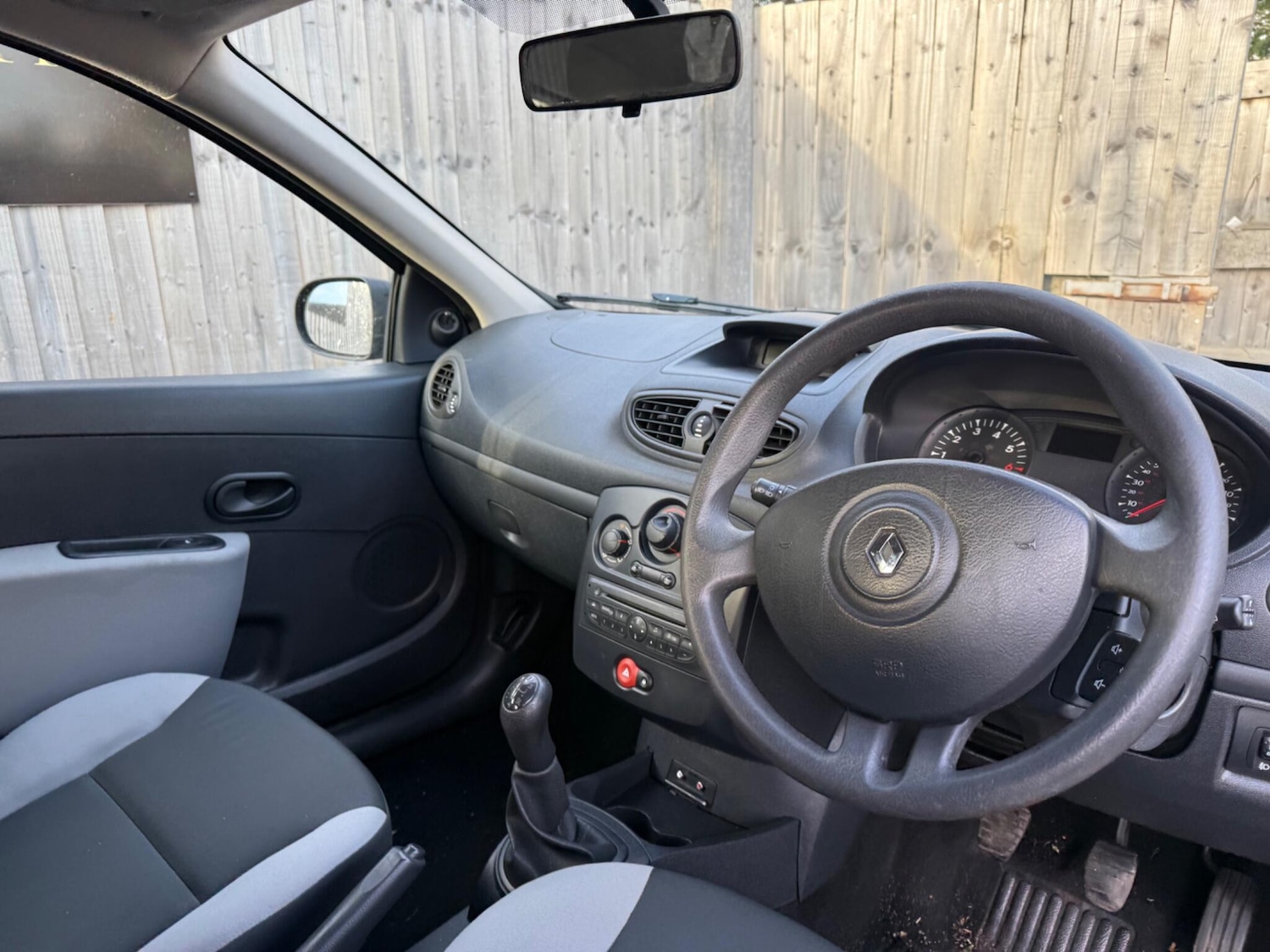 Used Renault Clio 2009 for sale - 77057429: Photo 9