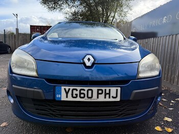 Used Renault Megane 2010 for sale - 76608028: Photo