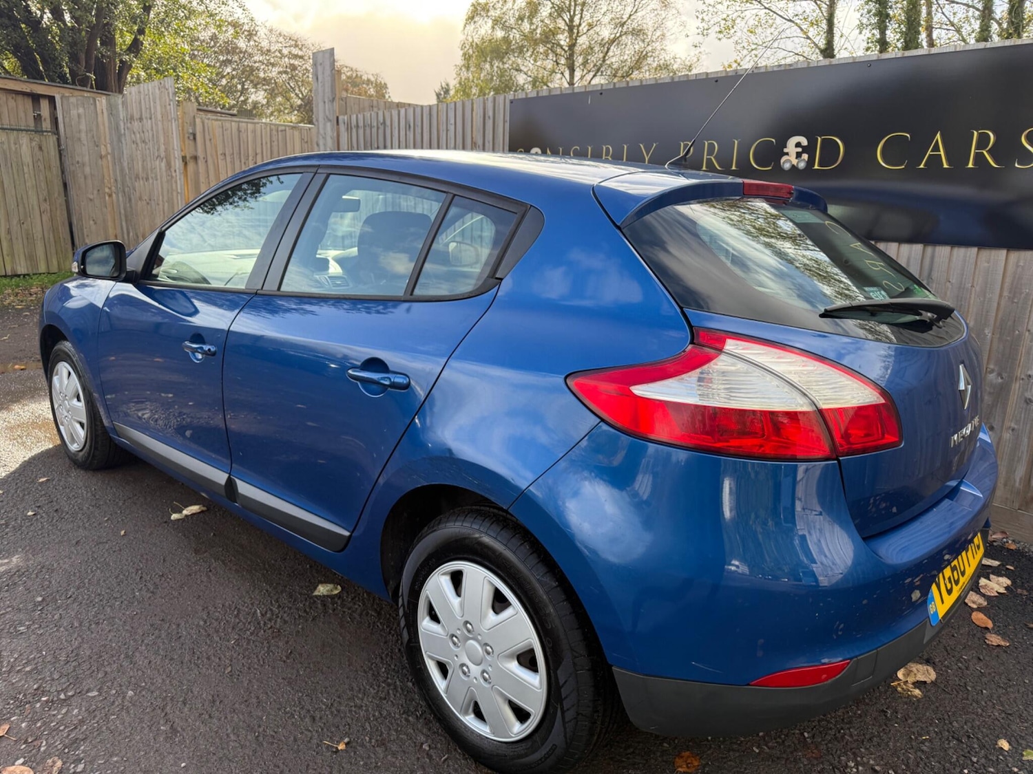 Used Renault Megane 2010 for sale - 76608028: Photo 4