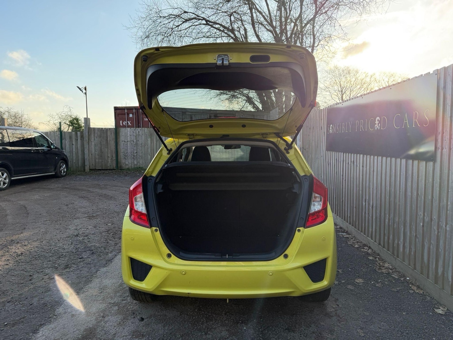 Used Honda Jazz 2015 for sale - 77050145: Photo 15