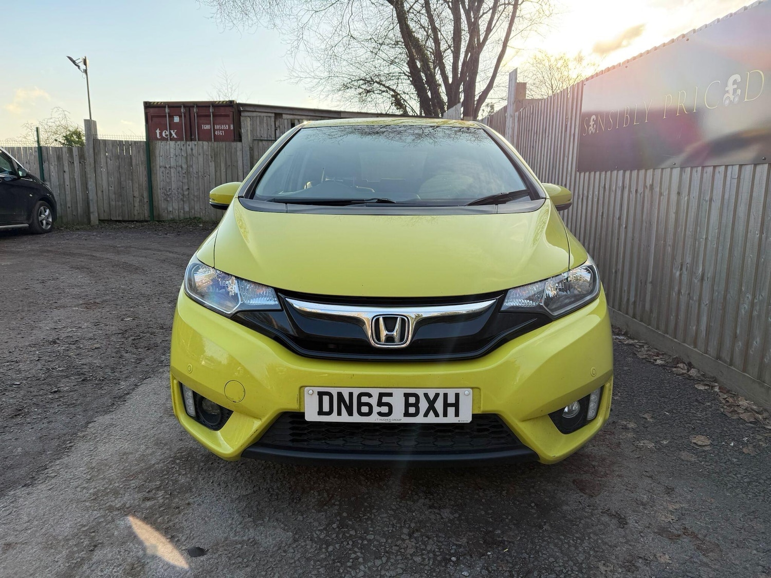 Used Honda Jazz 2015 for sale - 77050145: Photo 2