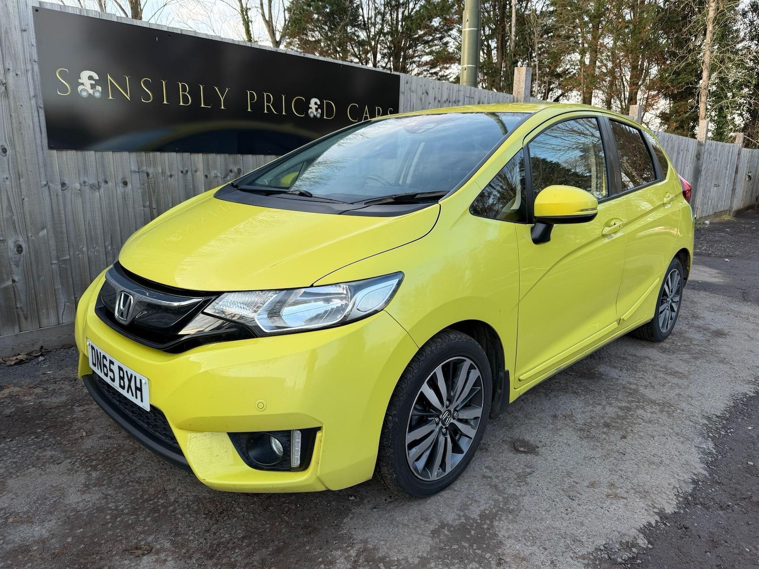 Used Honda Jazz 2015 for sale - 77050145: Photo 3