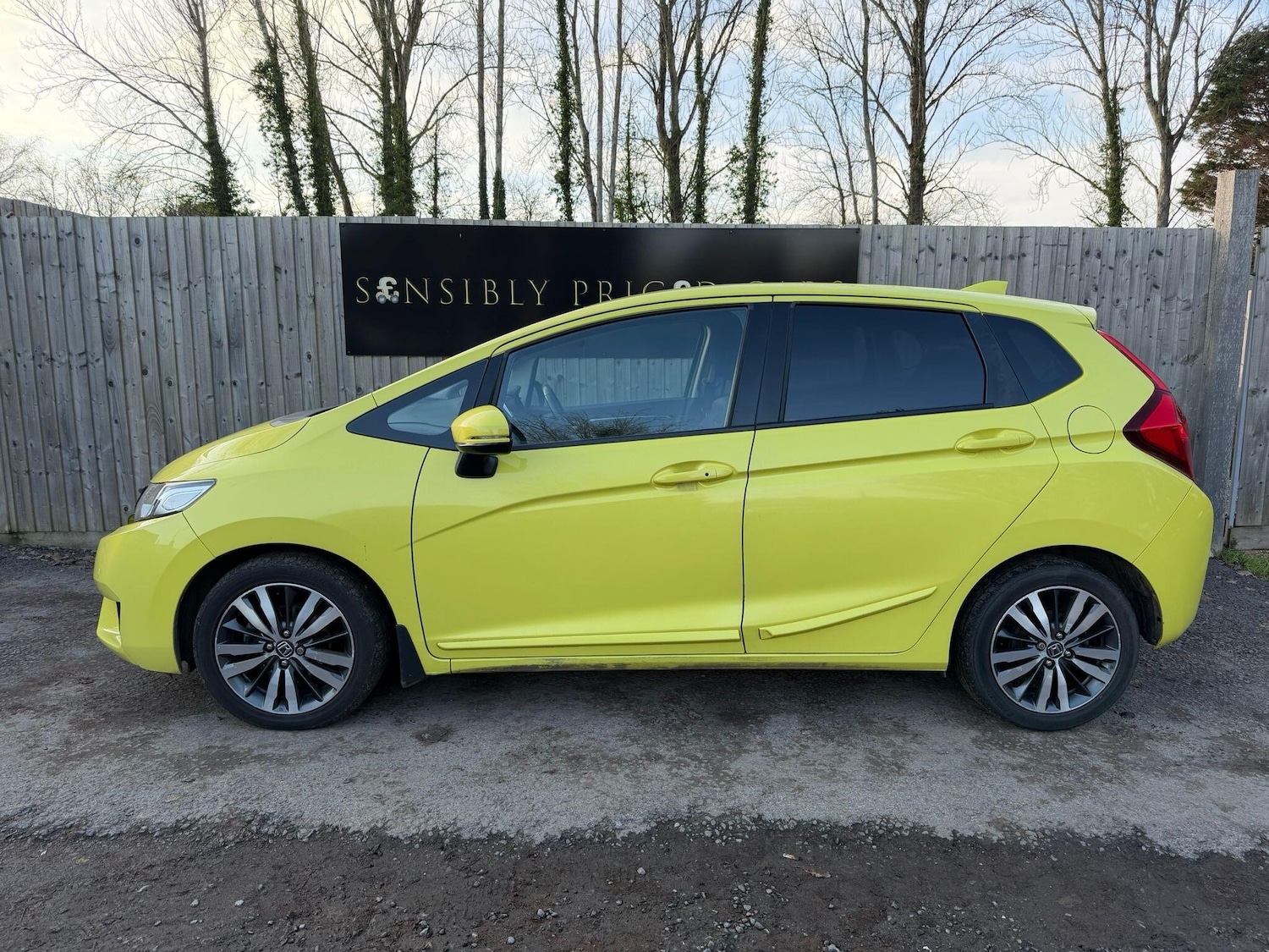 Used Honda Jazz 2015 for sale - 77050145: Photo 5