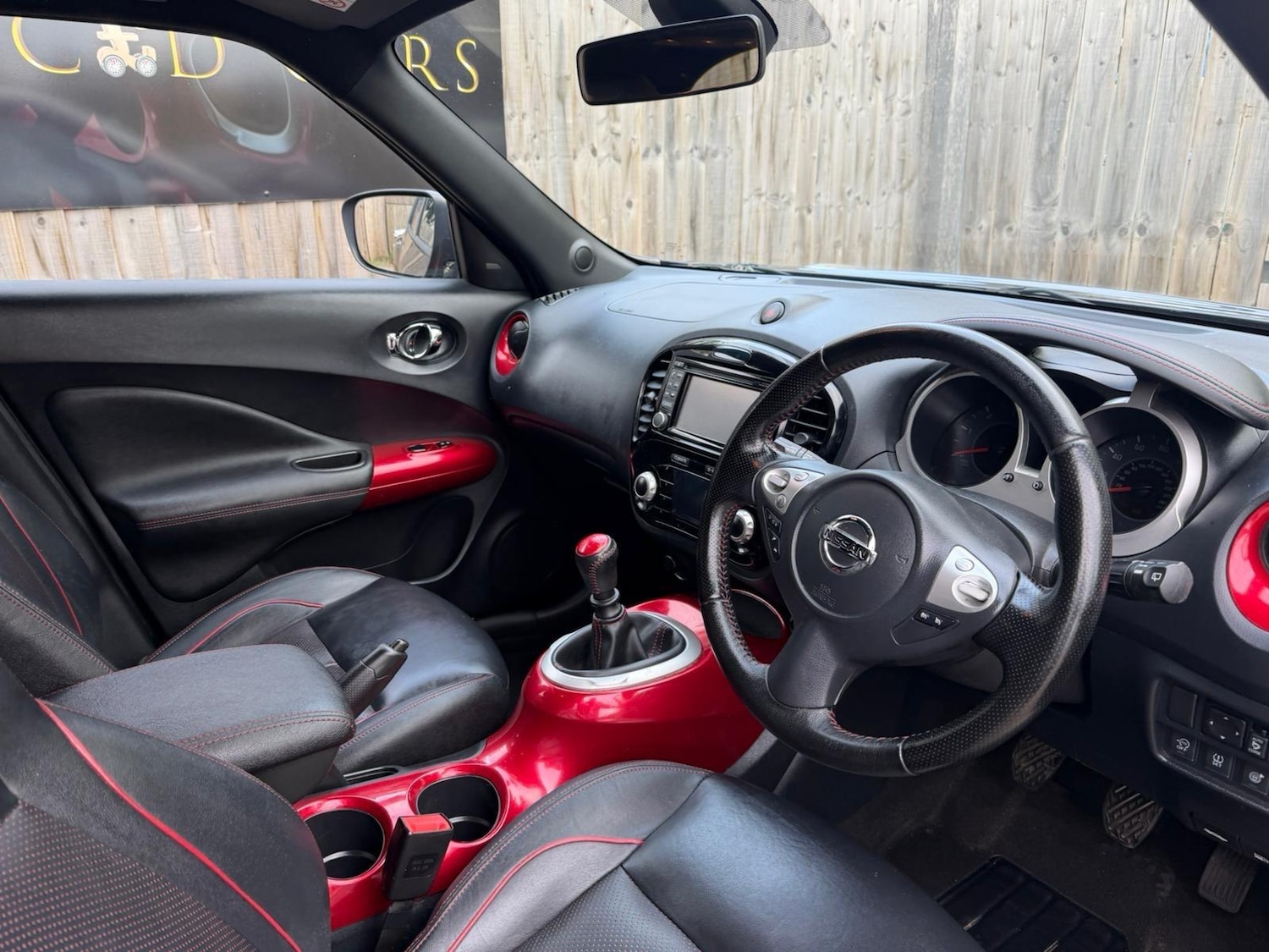 Used Nissan Juke 2015 for sale - 76607958: Photo 9