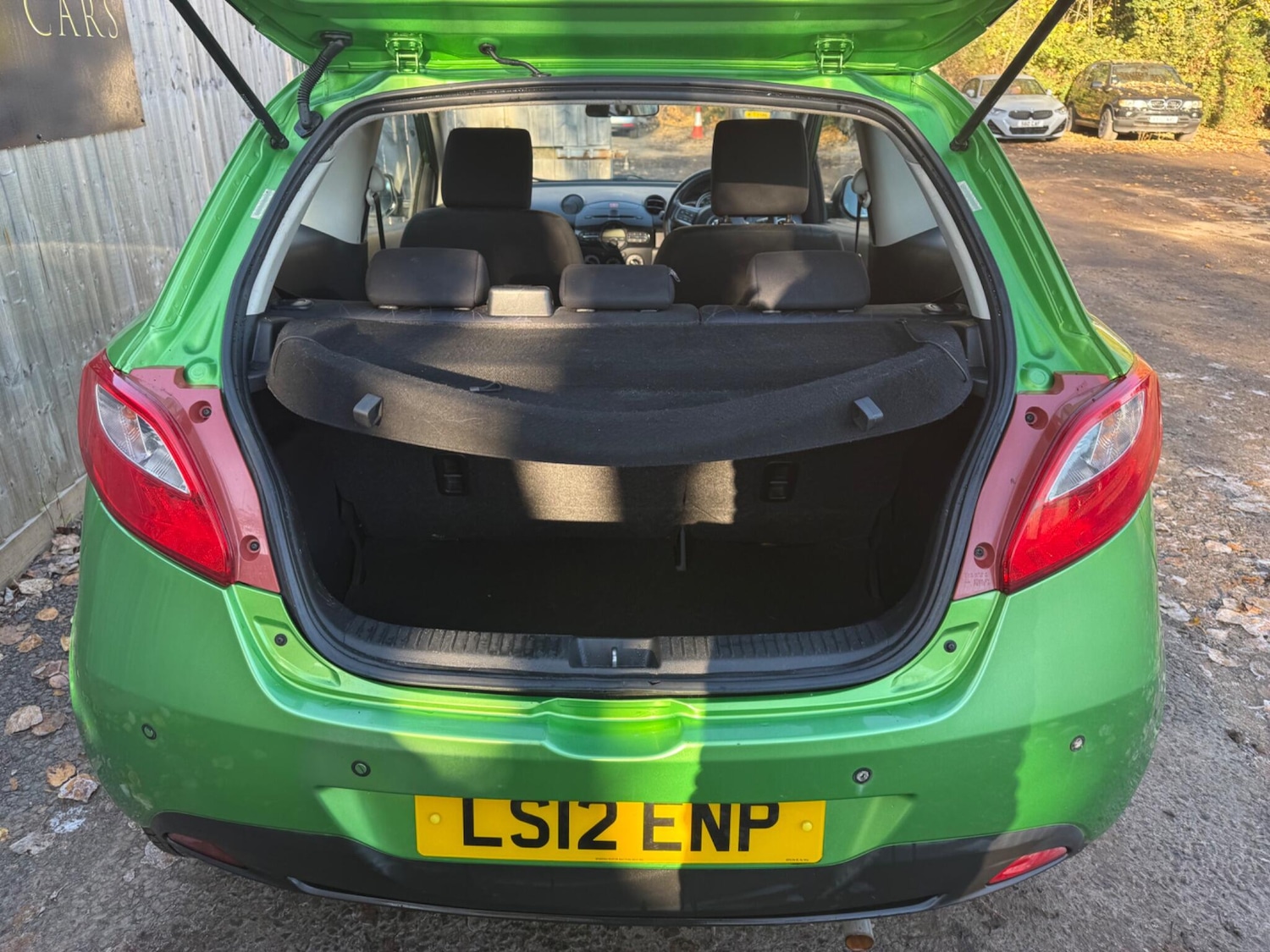 Used Mazda Mazda2 2012 for sale - 76632889: Photo 11