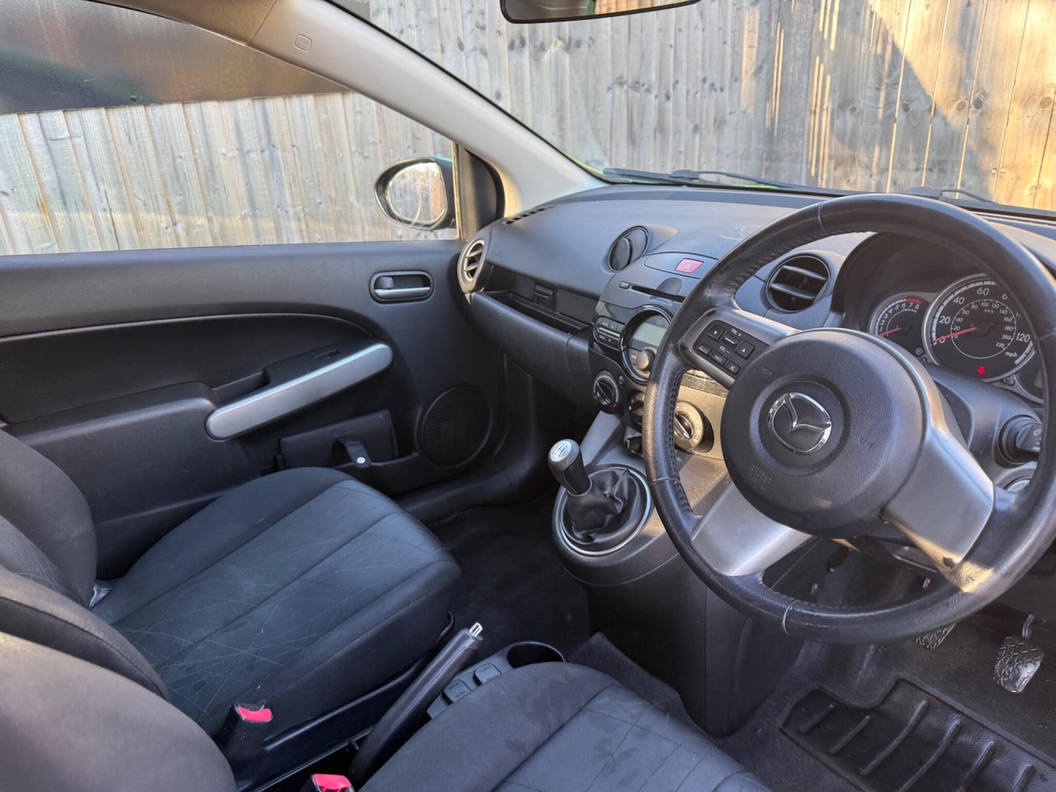 Used Mazda Mazda2 2012 for sale - 76632889: Photo 13