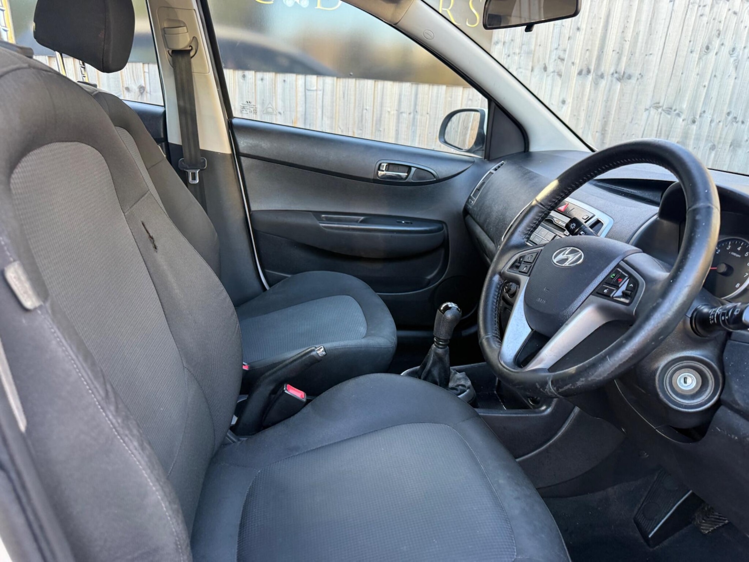 Used Hyundai i20 2012 for sale - 76608061: Photo 9