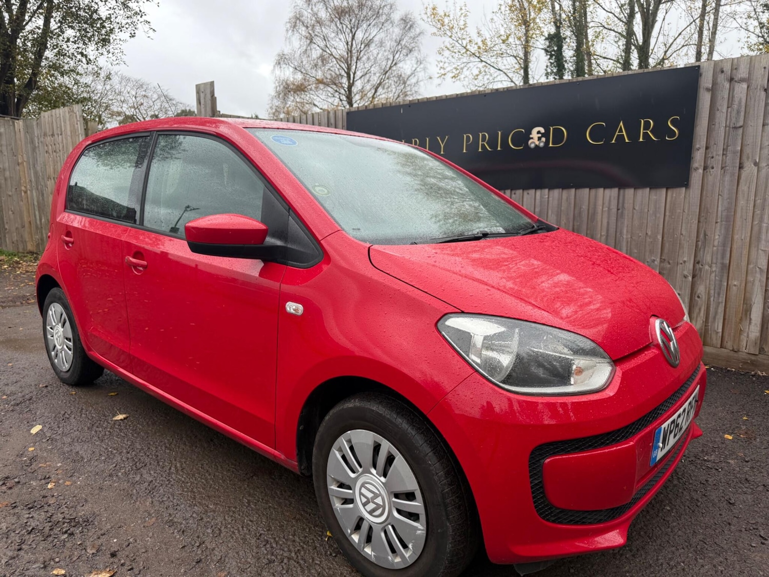 Used Volkswagen up! 2013 for sale - 76607912: Photo 1