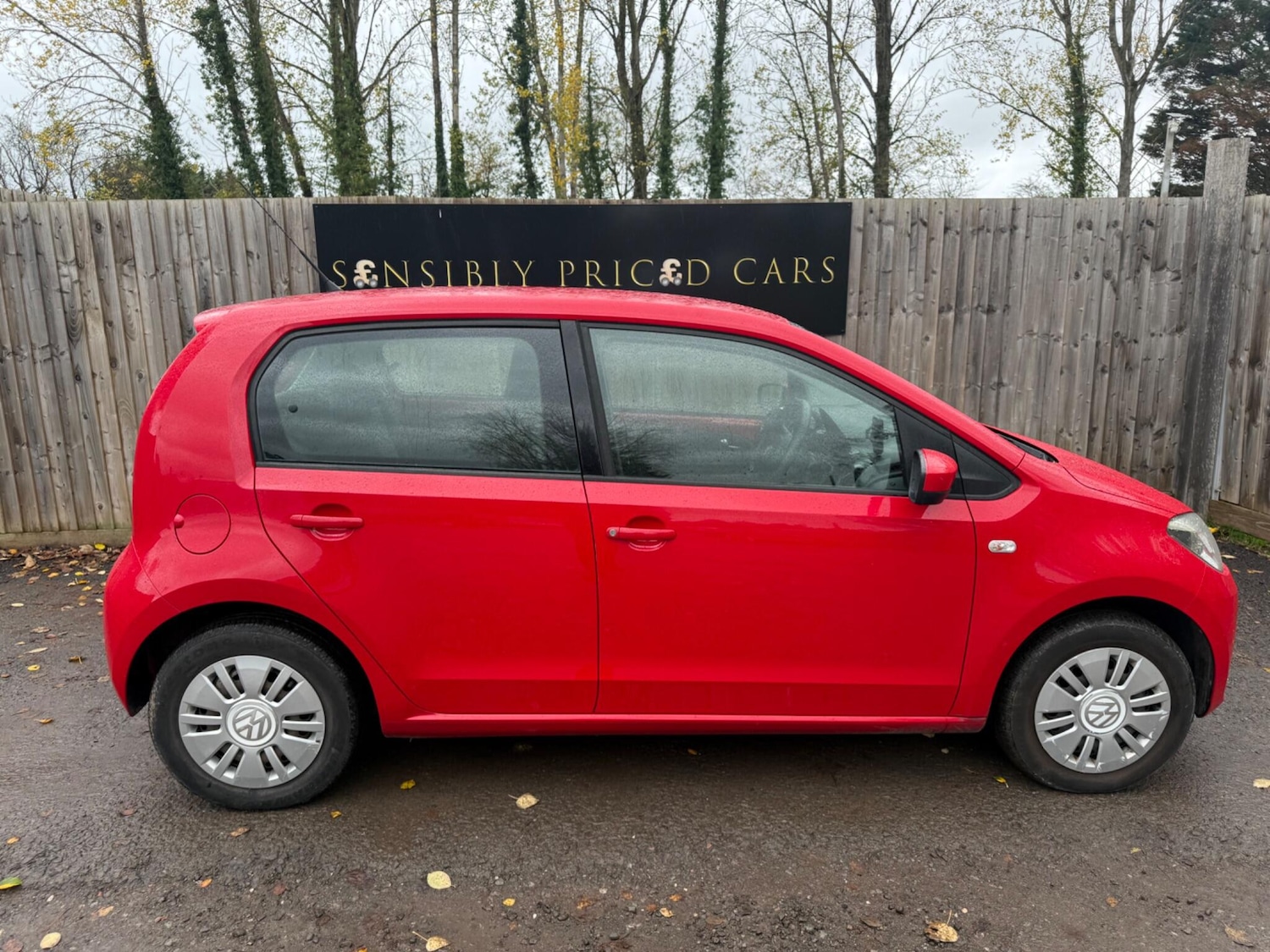 Used Volkswagen up! 2013 for sale - 76607912: Photo 4
