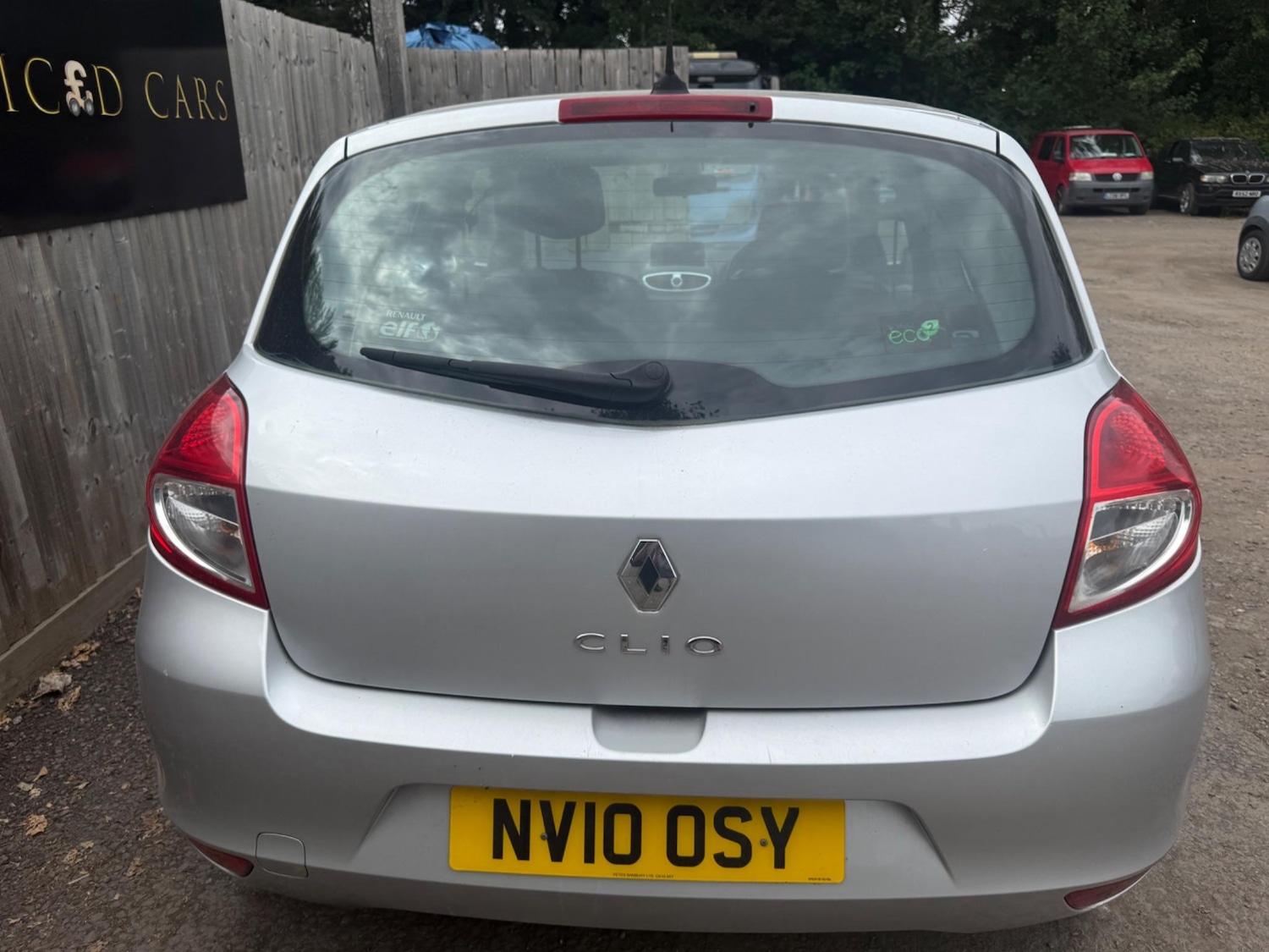 Used Renault Clio 2010 for sale - 76607330: Photo 3