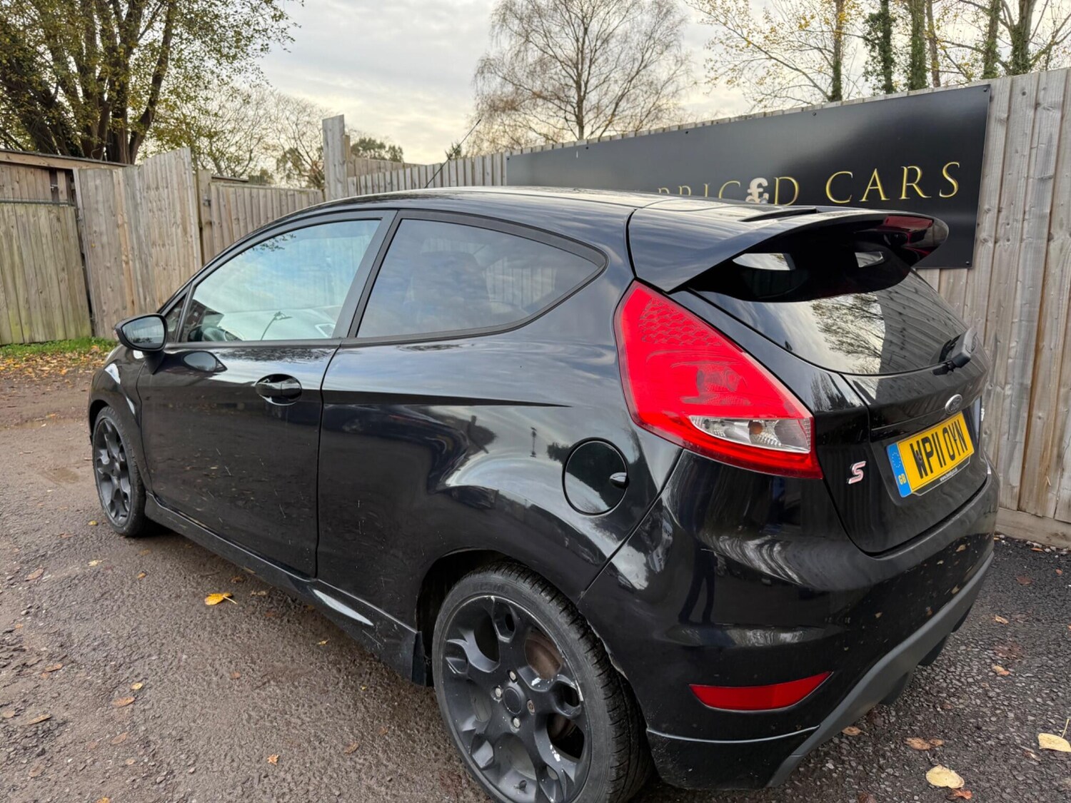 Used Ford Fiesta 2011 for sale - 76607359: Photo 3