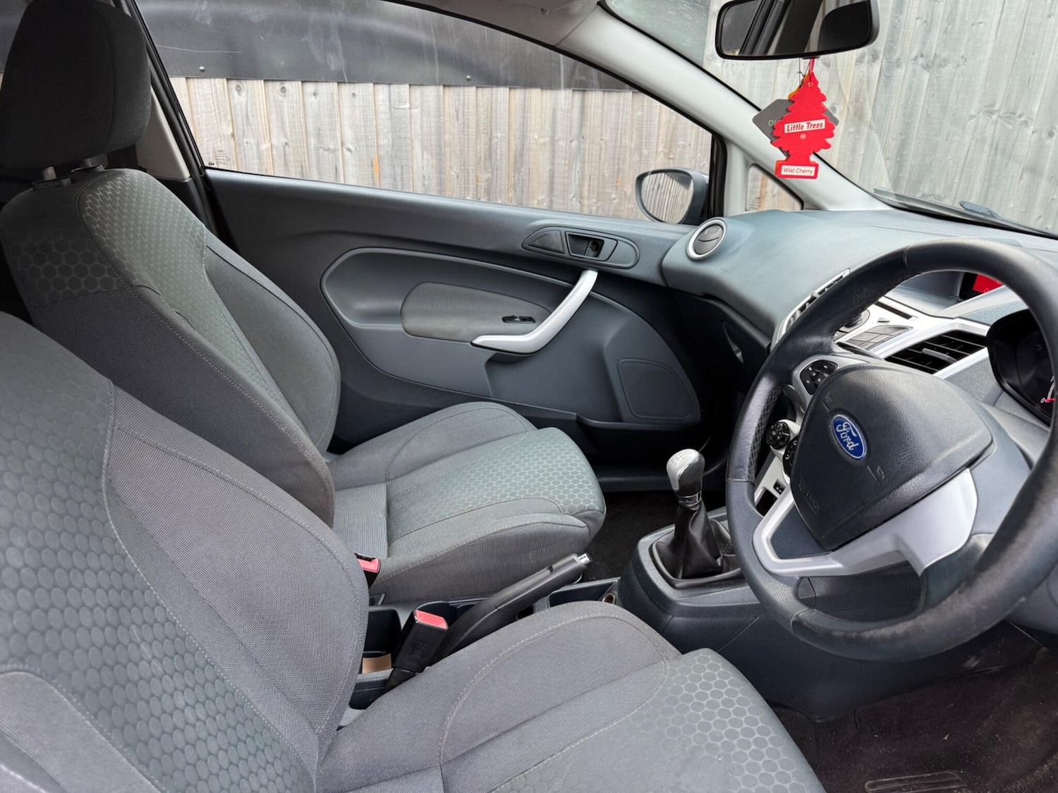 Used Ford Fiesta 2011 for sale - 76607359: Photo 7