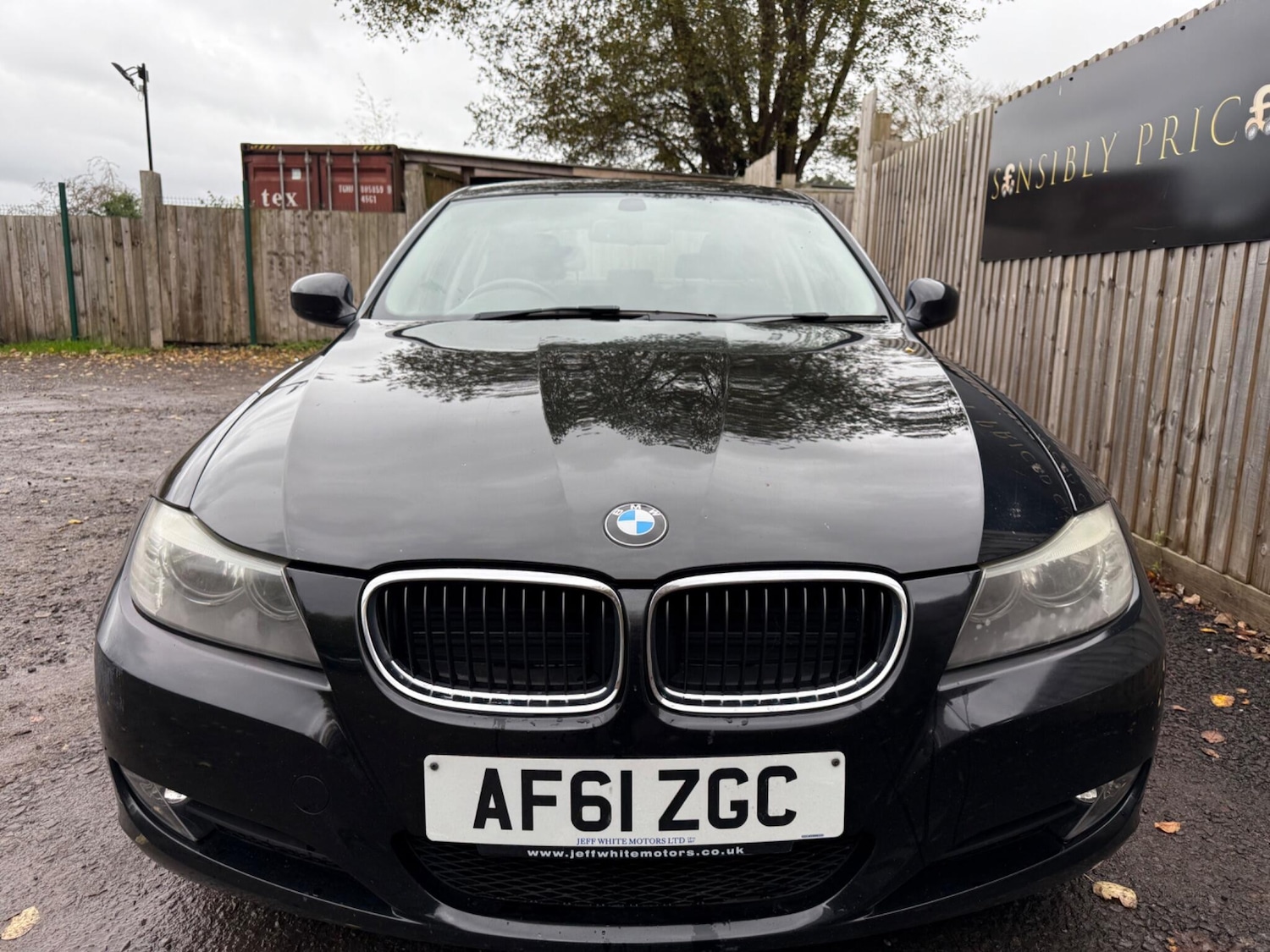 Used BMW 3 Series 2011 for sale - 76607225: Photo 2