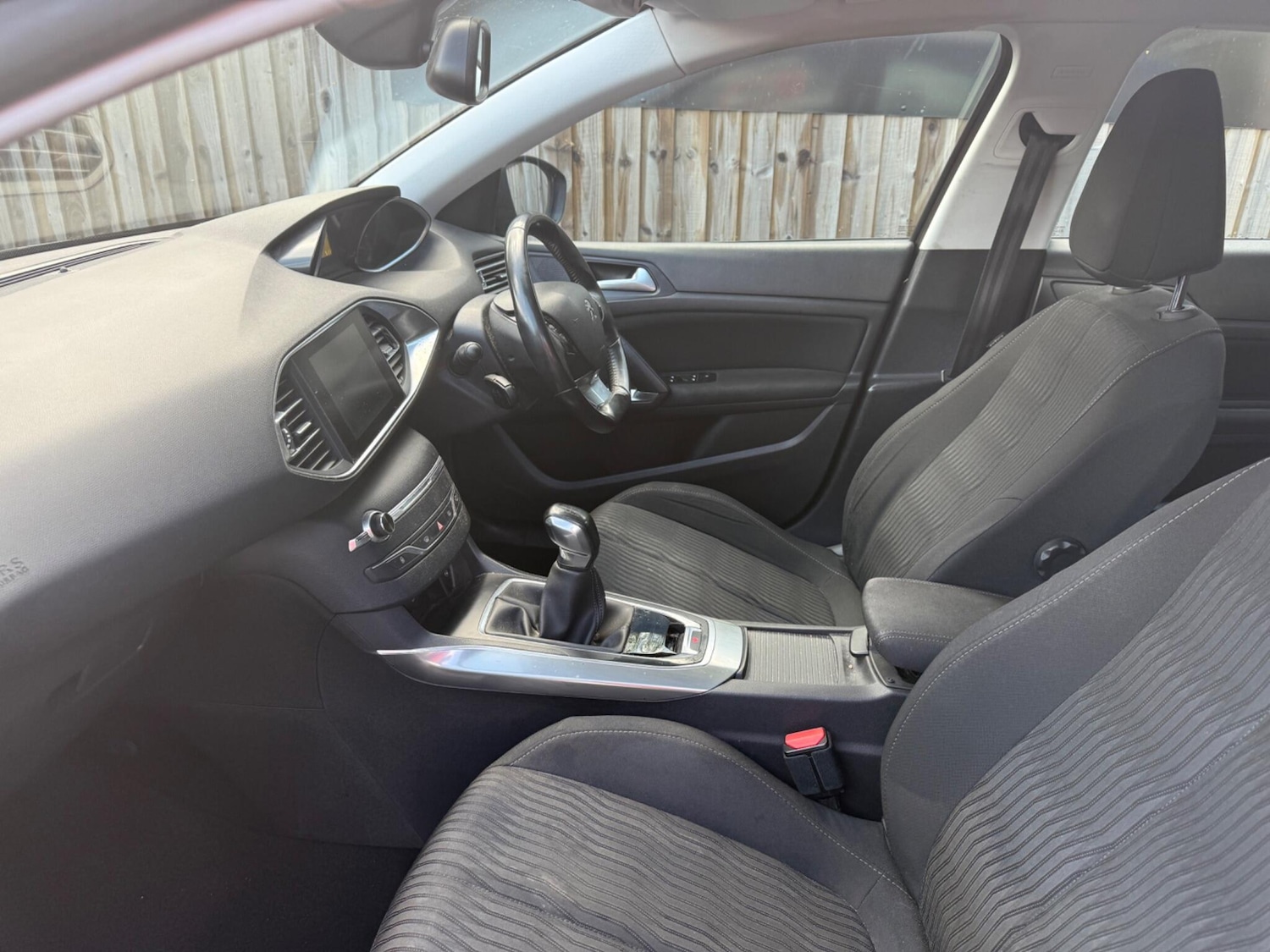 Used Peugeot 308 2016 for sale - 76607293: Photo 12