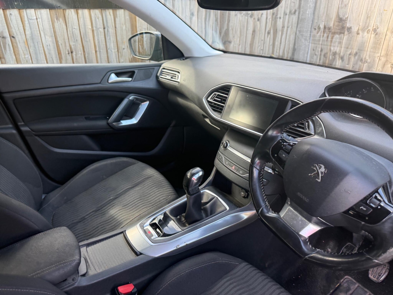 Used Peugeot 308 2016 for sale - 76607293: Photo 9