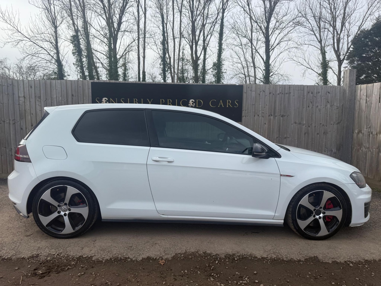 Used Volkswagen Golf 2014 for sale - 76607714: Photo 8