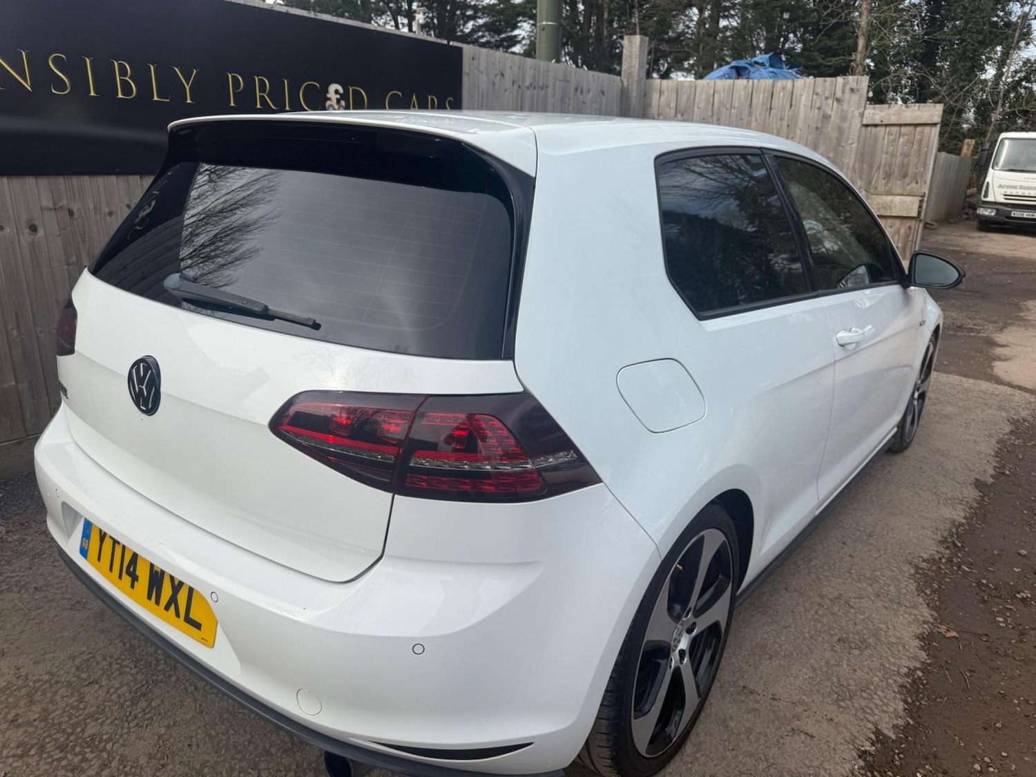 Used Volkswagen Golf 2014 for sale - 76607714: Photo 9