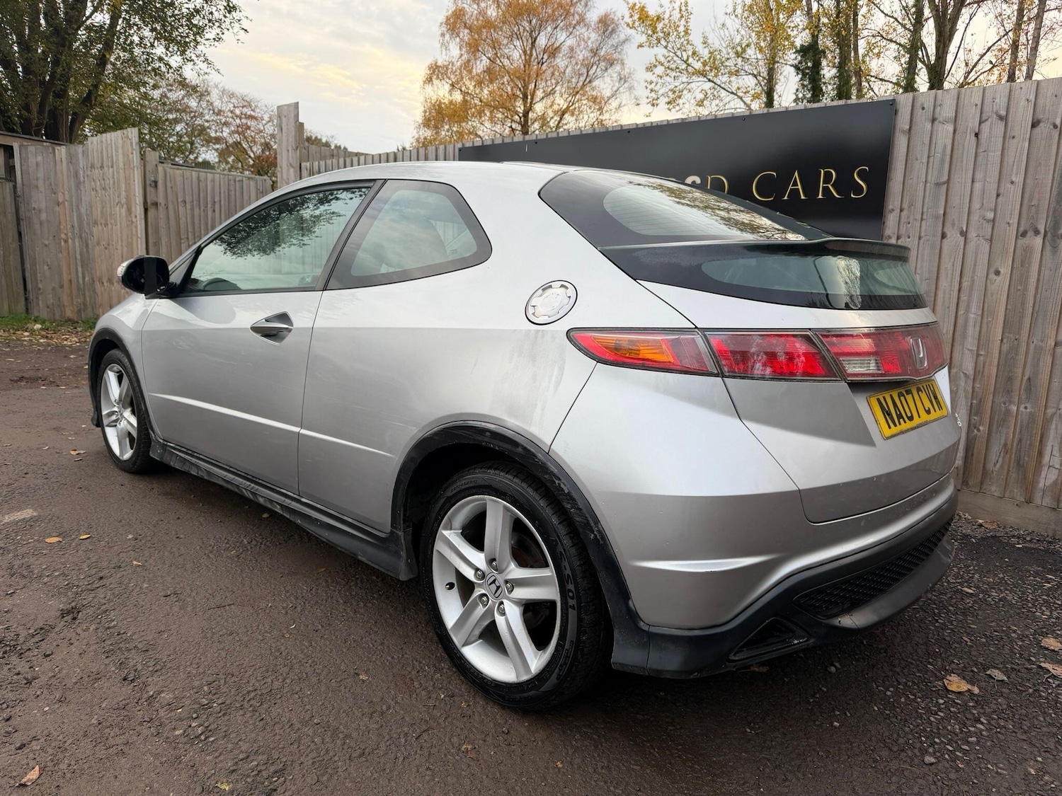 Used Honda Civic 2007 for sale - 76607277: Photo 4