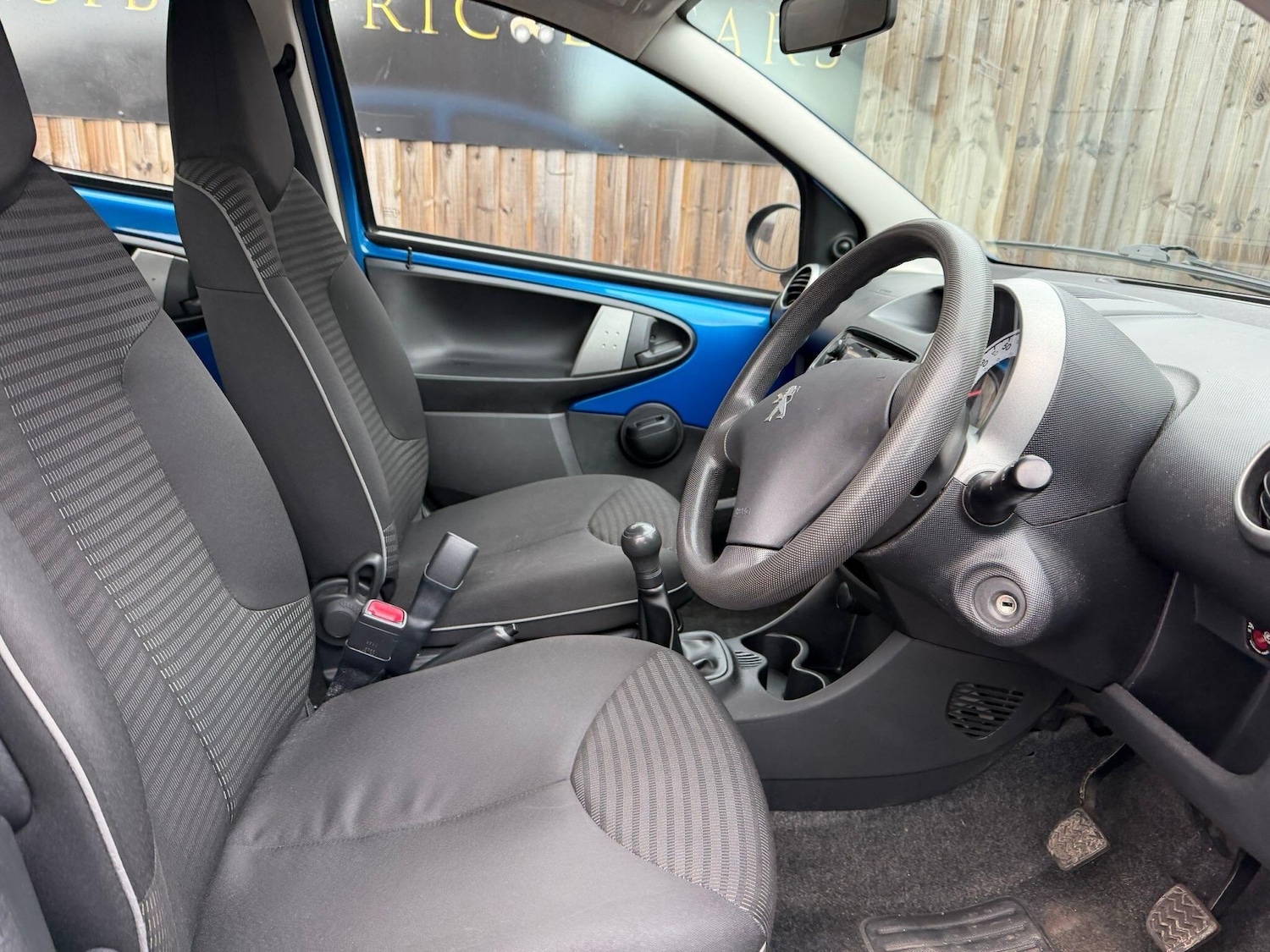 Used Peugeot 107 2013 for sale - 76742616: Photo 11