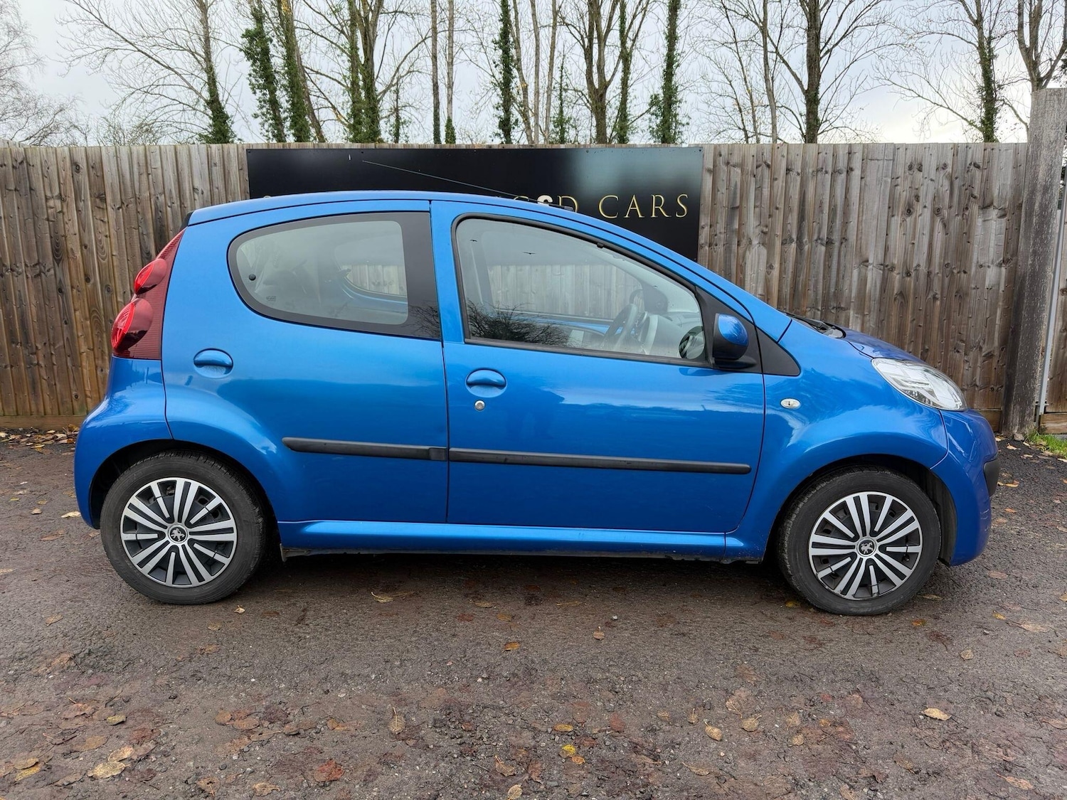 Used Peugeot 107 2013 for sale - 76742616: Photo 8