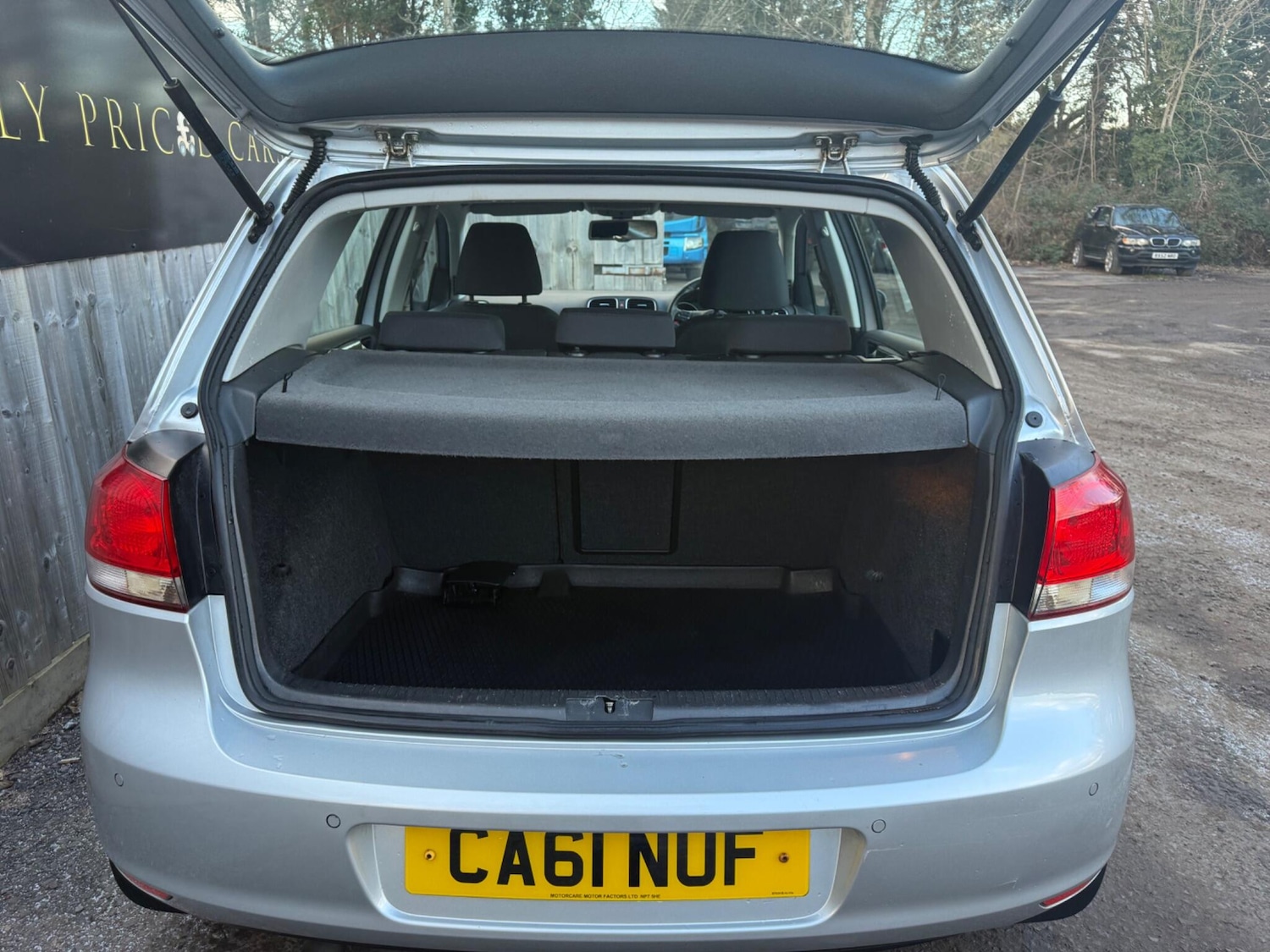 Used Volkswagen Golf 2011 for sale - 77097626: Photo 16