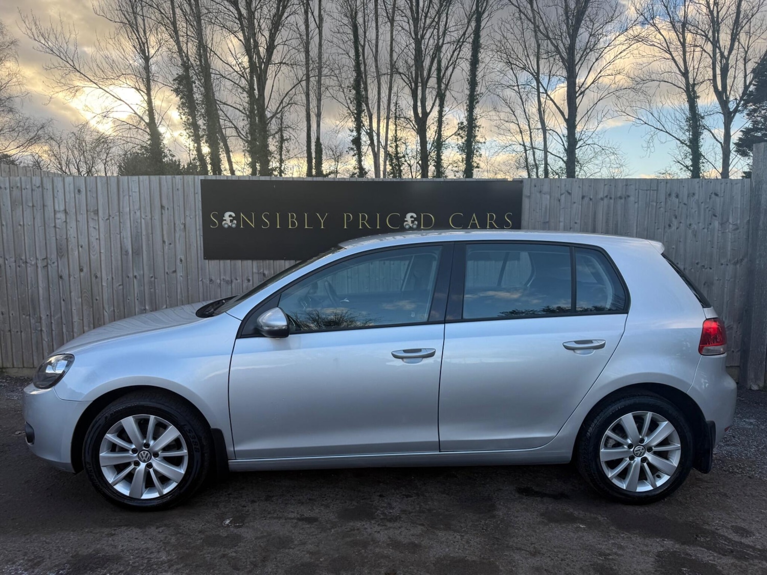 Used Volkswagen Golf 2011 for sale - 77097626: Photo 5