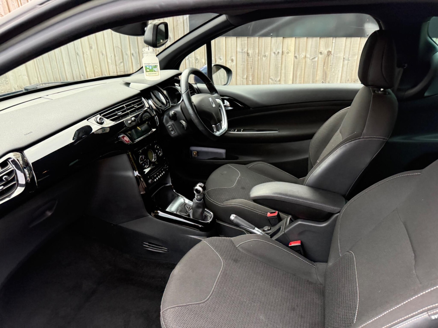 Used Citroen DS3 2013 for sale - 76607454: Photo 13