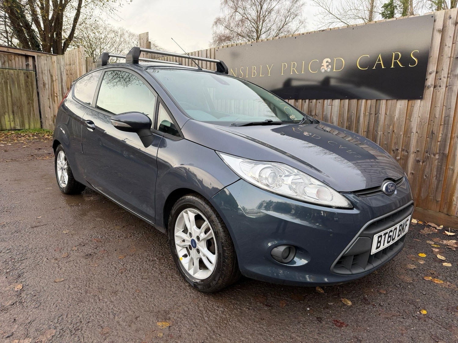 Used Ford Fiesta Van 2010 for sale - 76689787: Photo 1