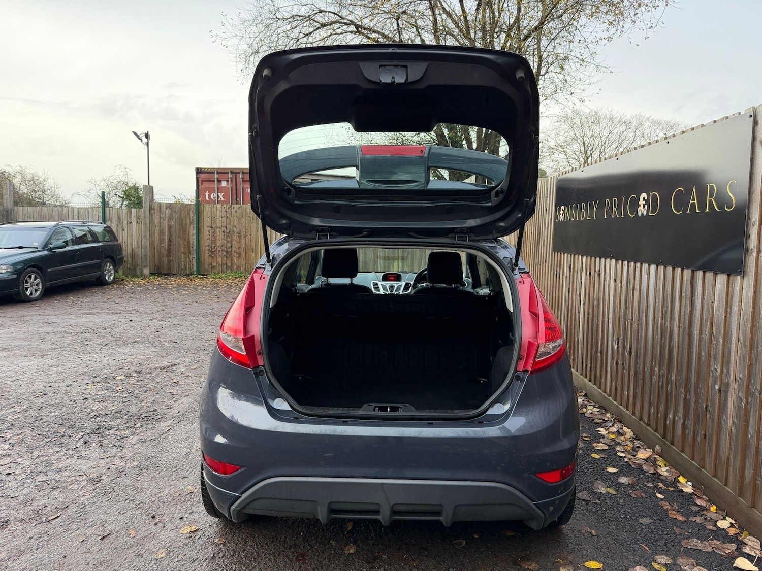 Used Ford Fiesta Van 2010 for sale - 76689787: Photo 12