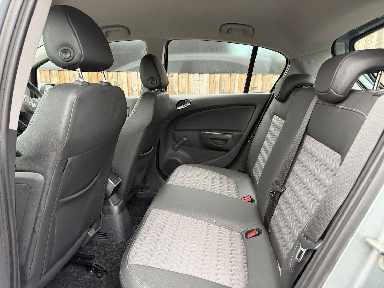 Used Vauxhall Corsa 2012 for sale - 76765842: Photo 11