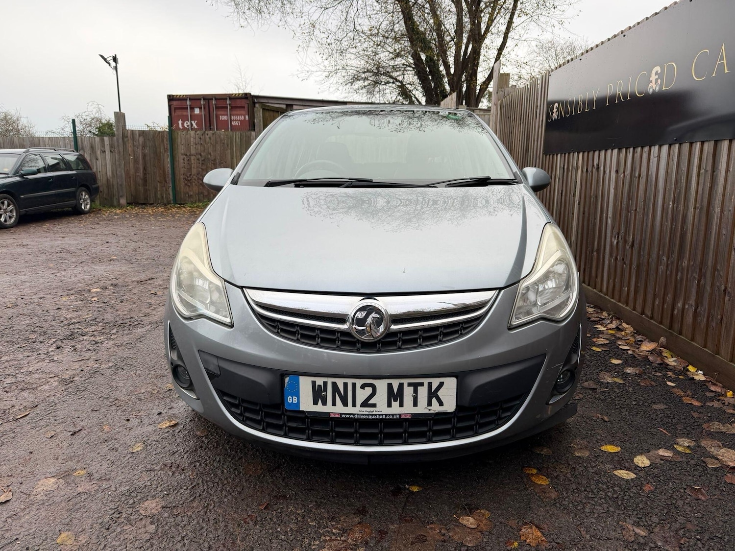 Used Vauxhall Corsa 2012 for sale - 76765842: Photo 2