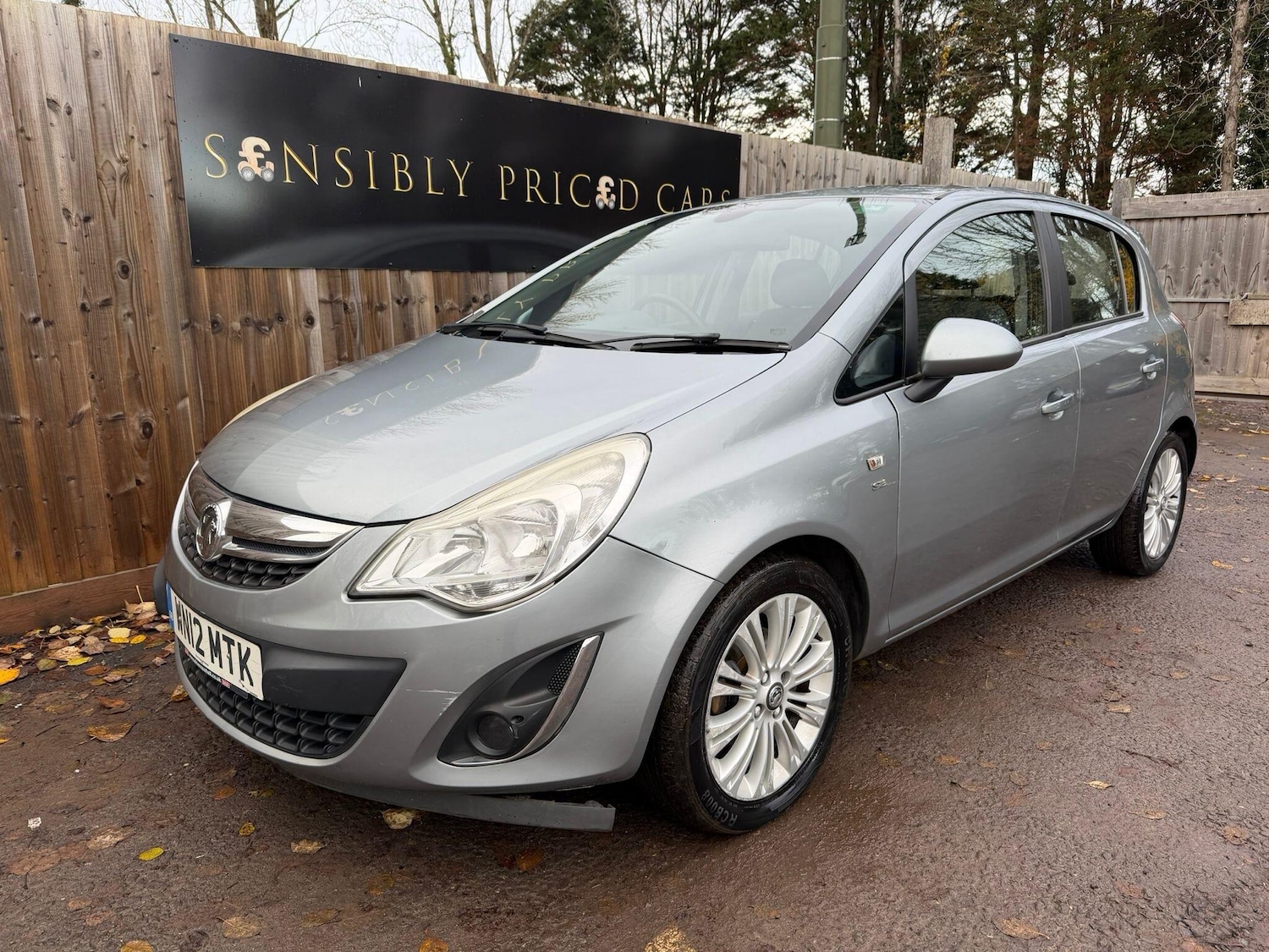 Used Vauxhall Corsa 2012 for sale - 76765842: Photo 3