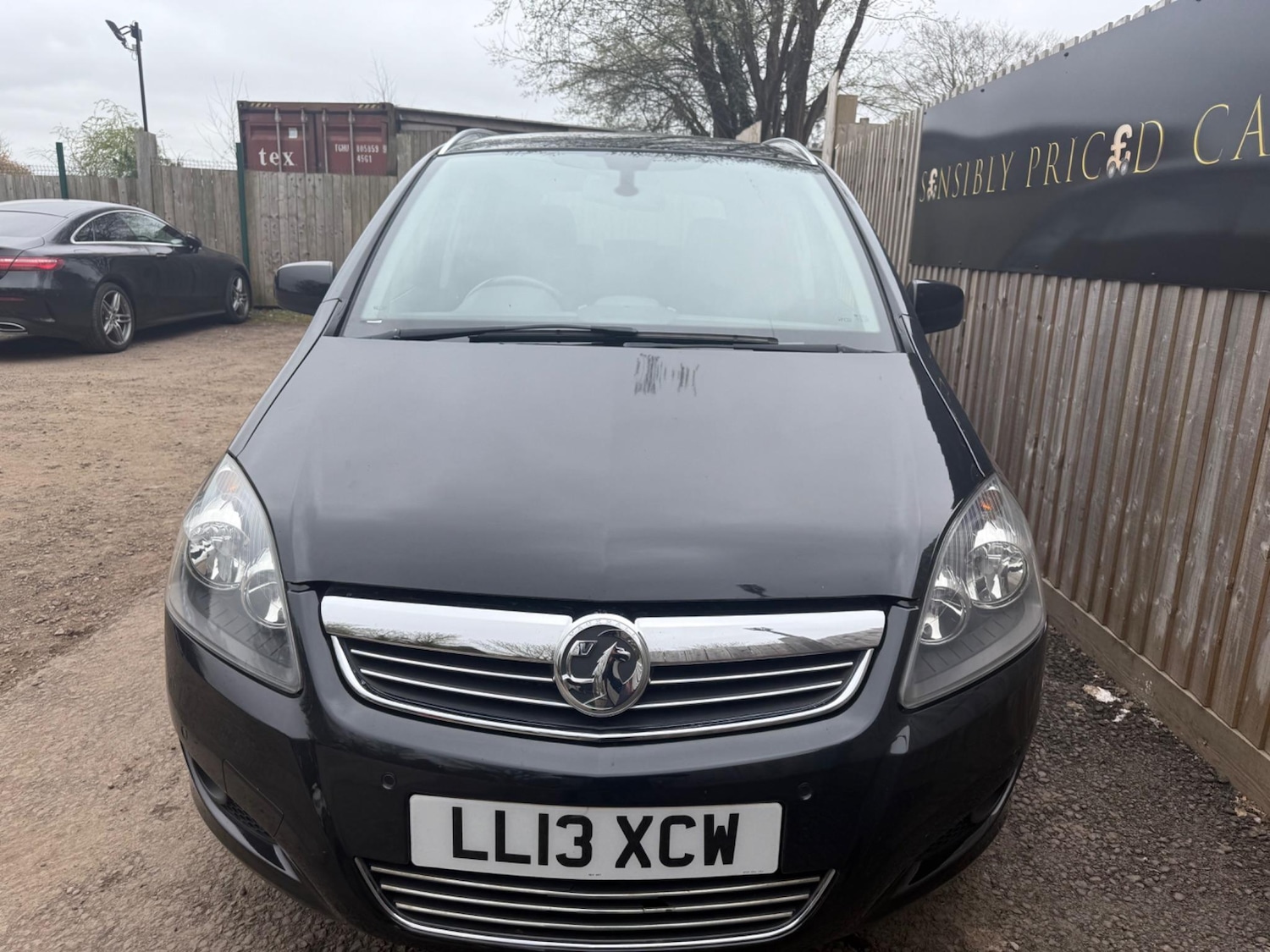 Used Vauxhall Zafira 2013 for sale - 76607556: Photo 2