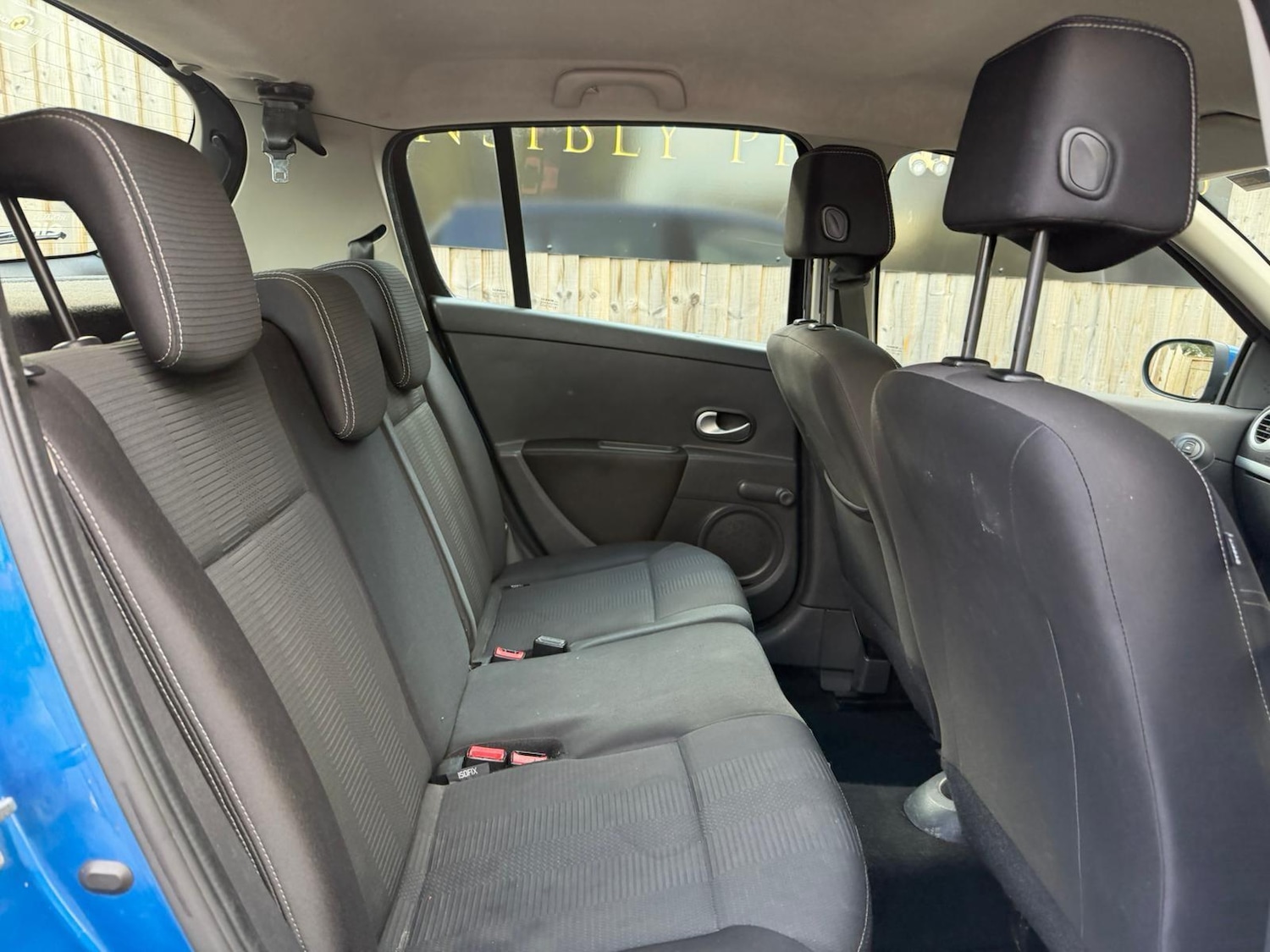 Used Renault Clio 2011 for sale - 76607218: Photo 12