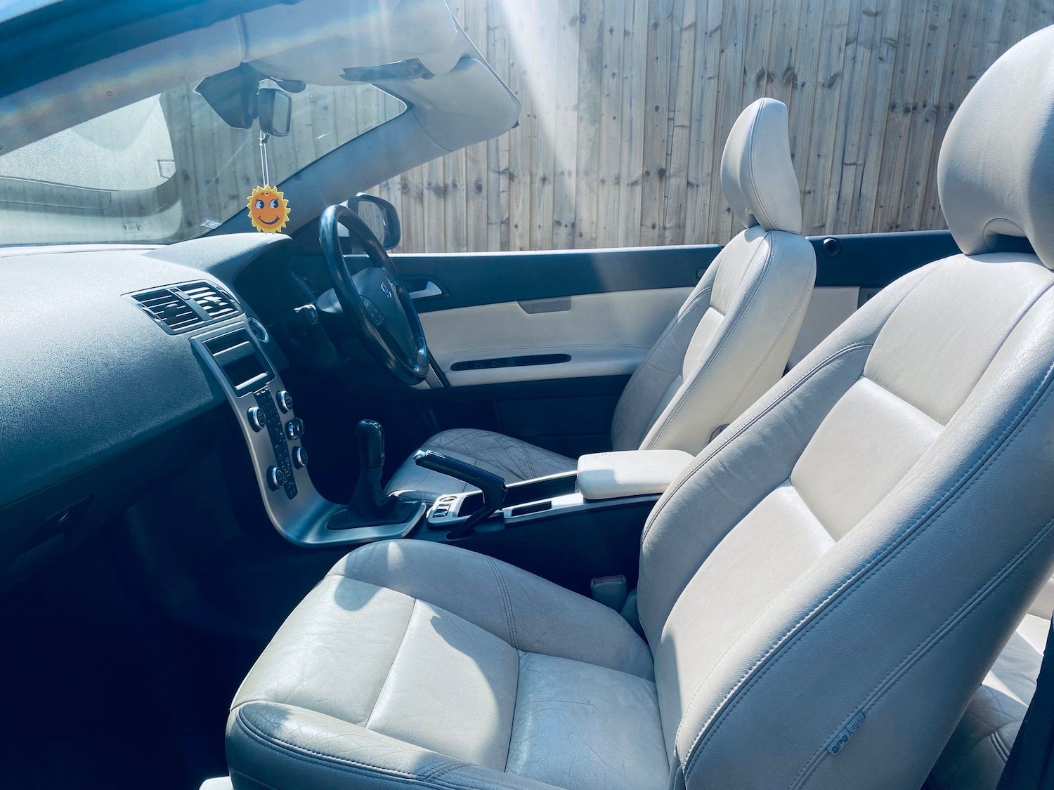 Used Volvo C70 for sale - 76607979: Photo 17