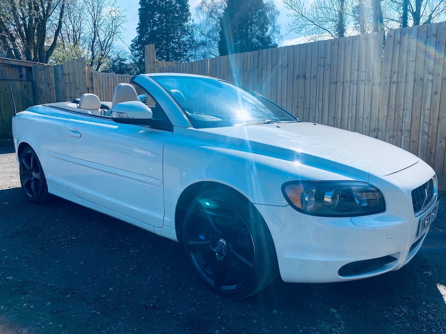 Used Volvo C70 for sale - 76607979: Photo 2