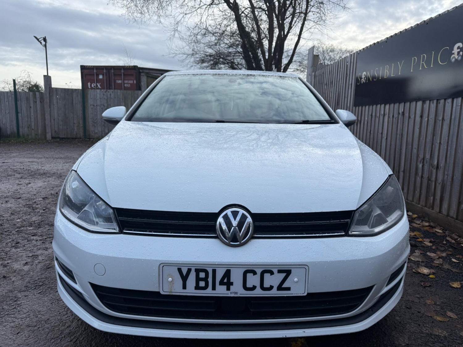 Used Volkswagen Golf 2014 for sale - 76743140: Photo 2